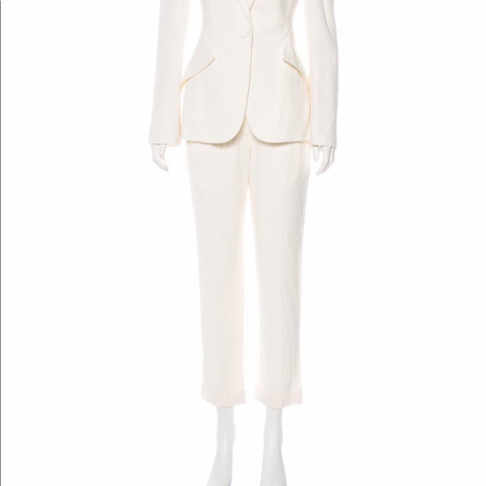 Alexander McQueen Ivory Pant Suit - Picture 2 of 8